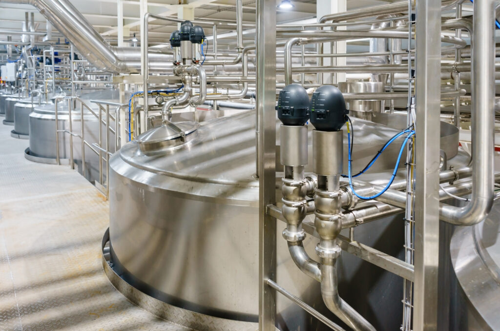Pharmaceutical,Factory,Equipment,Mixing,Tank,On,Production,Line,In,Pharmacy